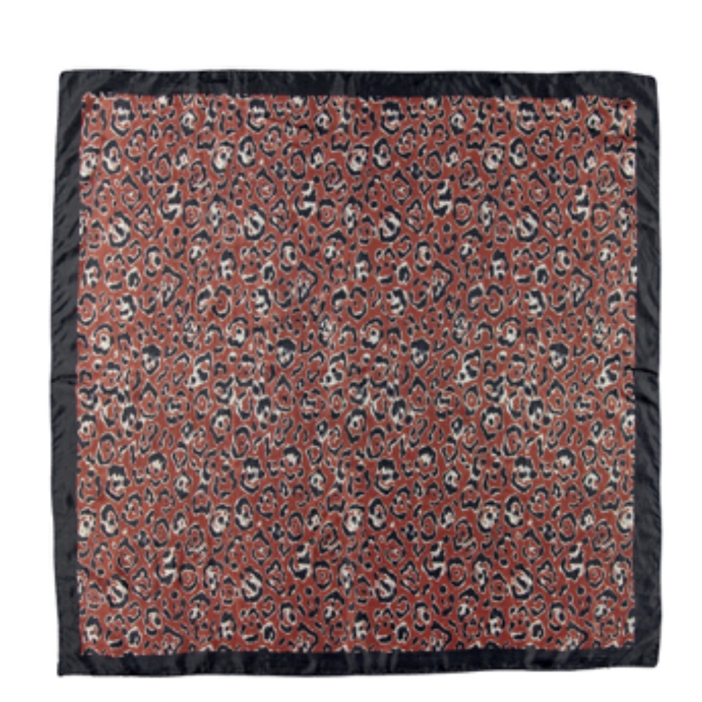 **NWT** Gorgeous Animal Print Silk Scarf